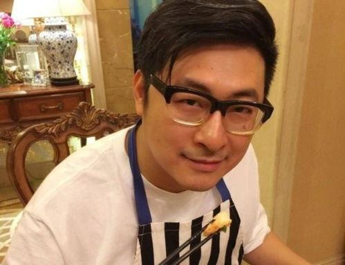 全娱乐圈都在听我吃瓜